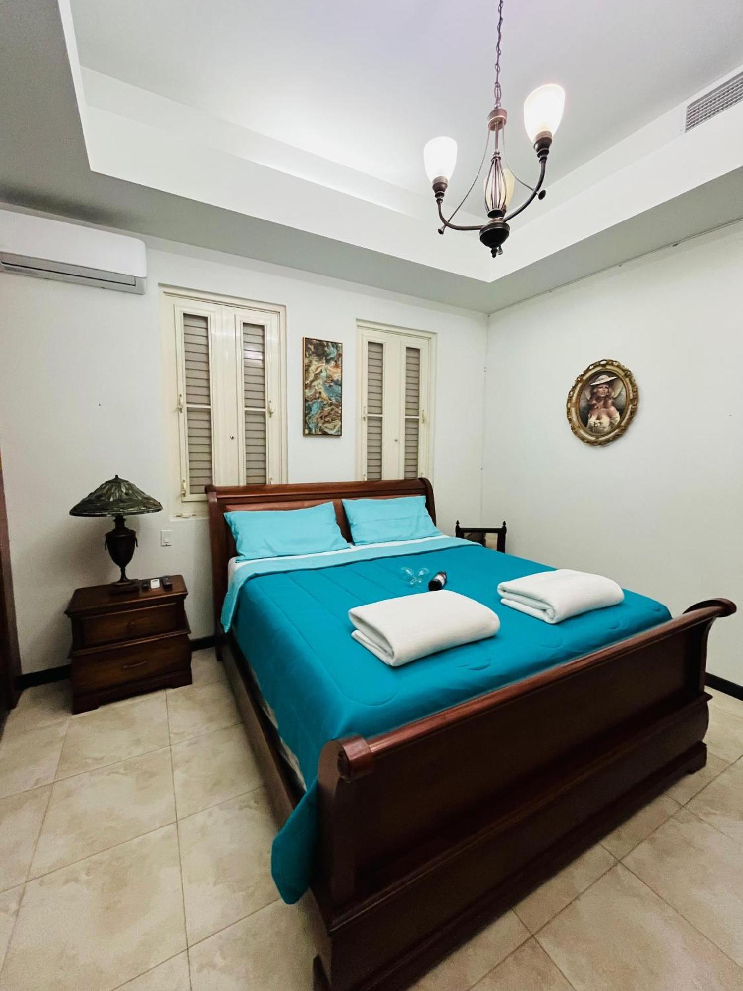 Hotel Libertad Lares エクステリア 写真
